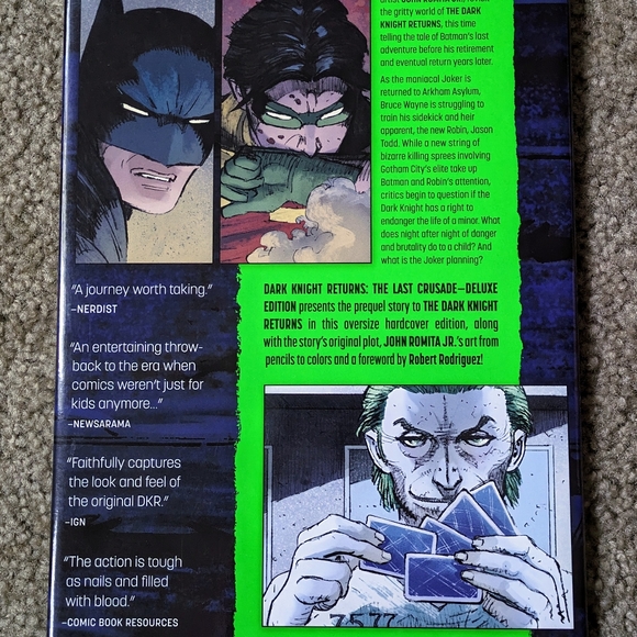 Dark Knight Returns Deluxe Edition Batman DC Comics Book Hardcover - Picture 3 of 7